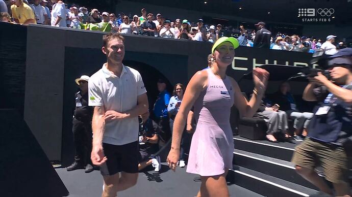 01-30_08-13-57_Channel 9 Sydney_Channel 9 Sydney.ts_016122353