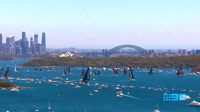 12-23_02-08-56_Channel 9 Sydney_Channel 9 Sydney.ts_021274904