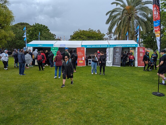 PXL_20251116_012216971