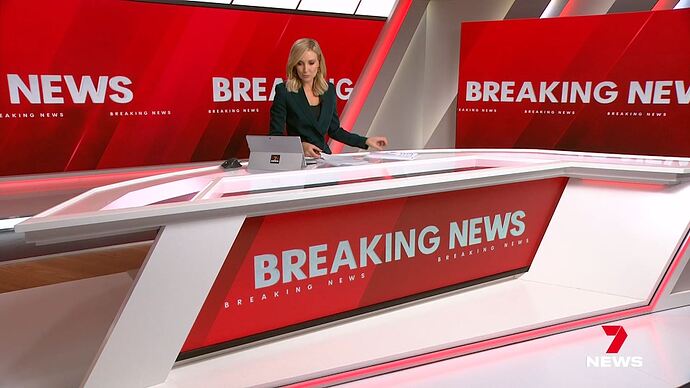 01-07_12-12-07_Seven Syd_Seven Syd.ts_010144607