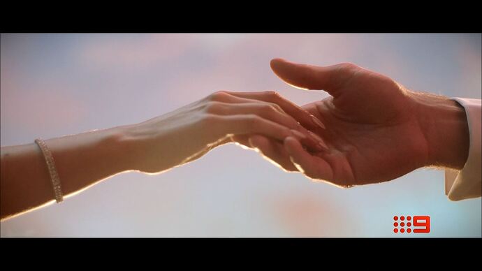 12-24_19-06-58_Channel 9_Channel 9.ts_000890401