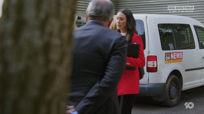 Neighbours_20251106_1609.ts_000358604