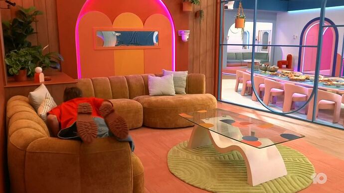 11-09_17-47-10_10 Melbourne_10 Melbourne.ts_001306457