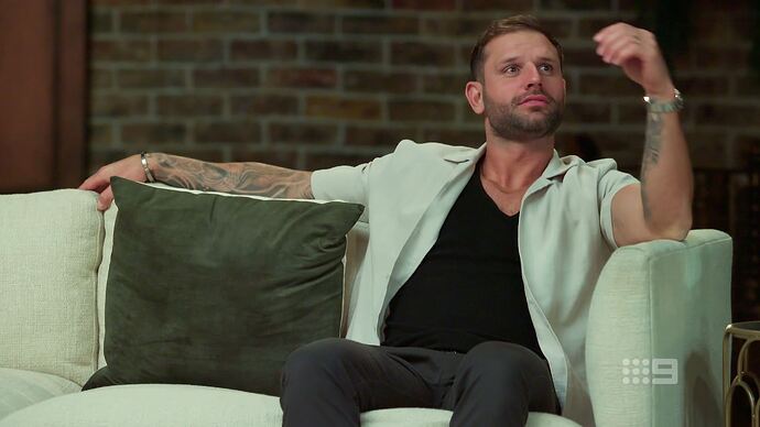 03-15_16-35-17_TCN9_TCN9.ts_011147439