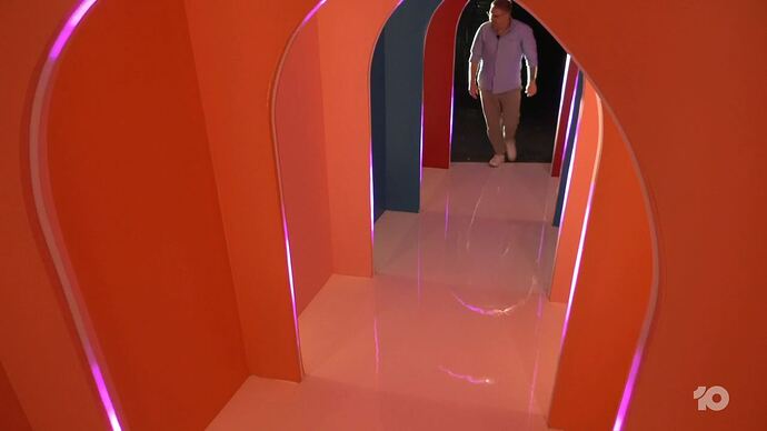 11-09_17-47-10_10 Melbourne_10 Melbourne.ts_001819988