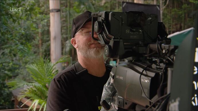 Celebrity23.mkv_000357486