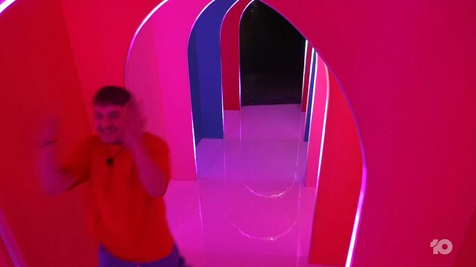 11-09_17-47-10_10 Melbourne_10 Melbourne.ts_001259040