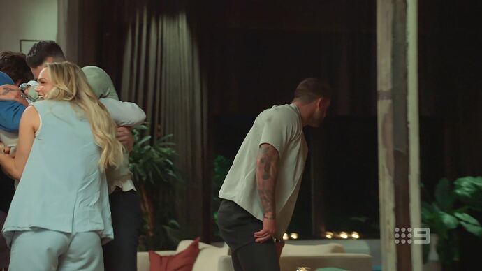 03-15_16-35-17_TCN9_TCN9.ts_011594333