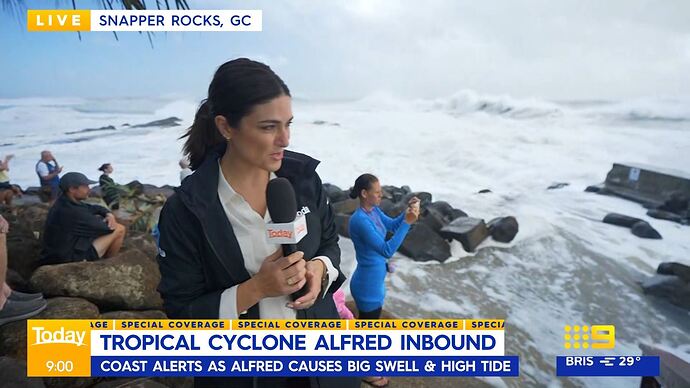 03-06_01-32-39_Channel 9_Channel 9.ts_023250249