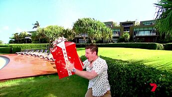 Seven Christmas 2020.mp4_000004760