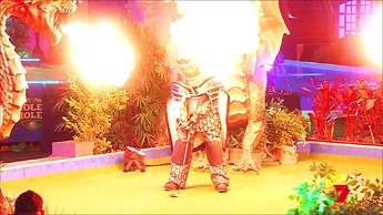 Holey Moley 2.mp4_000051240