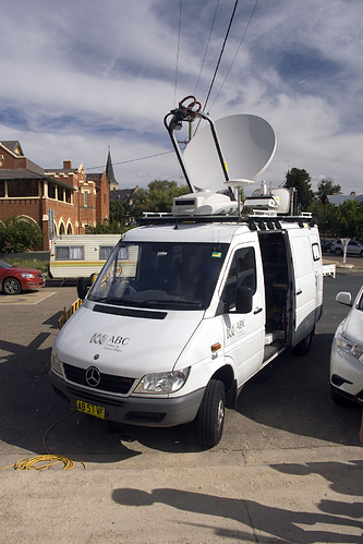 1200px-ABC_News_and_Current_Affairs_broadcast_van