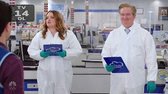 Superstore S06 E11.mkv_000012784