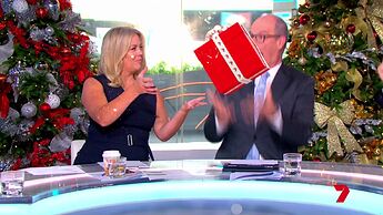 Seven Christmas 2020.mp4_000002520