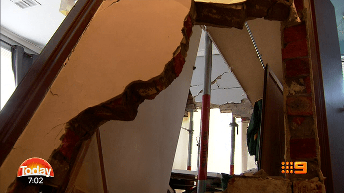 vlcsnap-2018-07-05-07h08m26s767