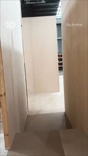 🤫 Shhe.mp4_000014600