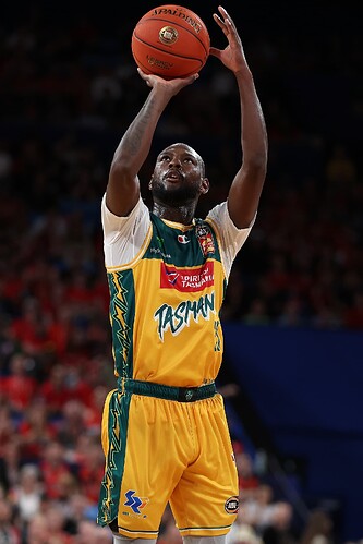 Sunday Hoops Round 4