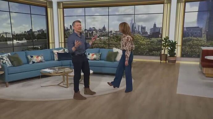 This Morning.mp4_000032412