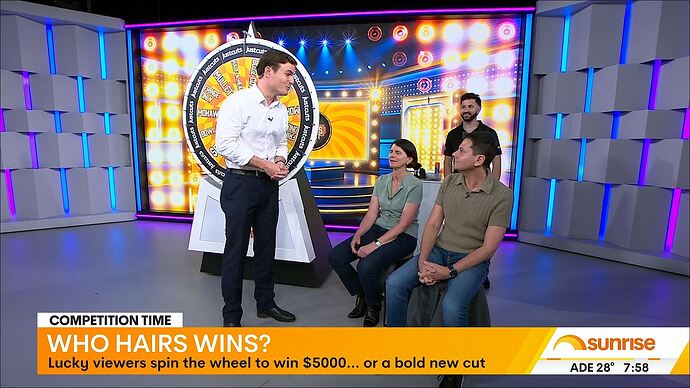 Weekend_Sunrise_20251101_0741.ts_001033671