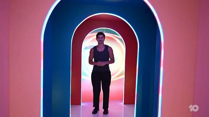 11-09_17-47-10_10 Melbourne_10 Melbourne.ts_002414839