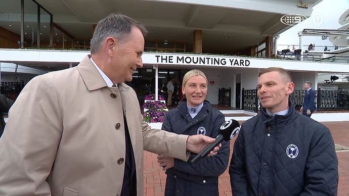 11-04_07-49-19_9 Syd_9 Syd.ts_008315032