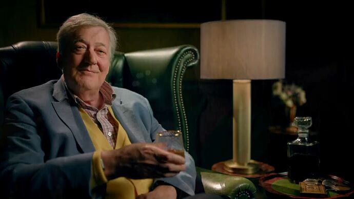 10_News+_20251104_1859.ts_012055779