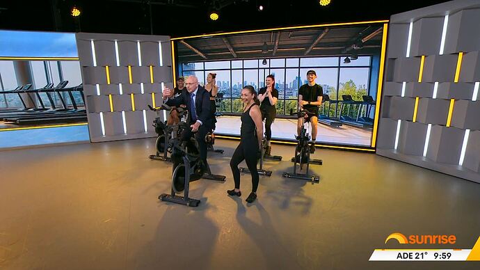 Weekend_Sunrise_20250824_0753.ts_007594784