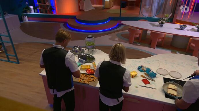 11-24_22-04-20_Big Brother Live Stream_Big Brother Live Stream.ts_005029813