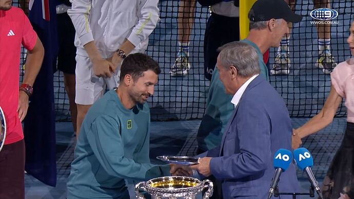 01-26_21-20-35_Channel 9_Channel 9.ts_001712706