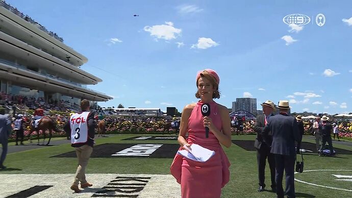 11-06_07-55-36_9 Syd_9 Syd.ts_014245777