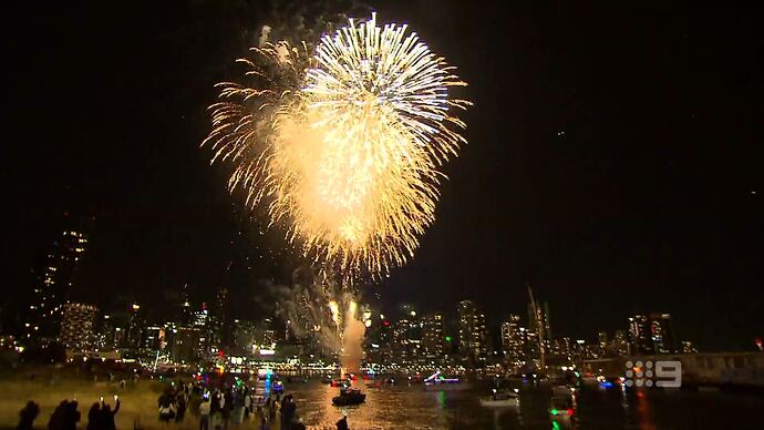 12-31_16-05-08_Channel 9 Melb_Channel 9 Melb.ts_024954060