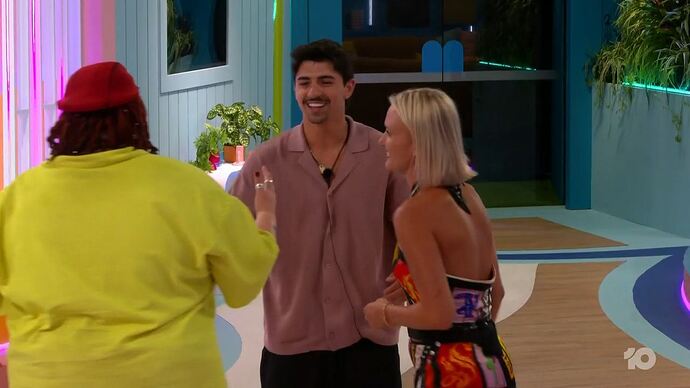 11-09_17-47-10_10 Melbourne_10 Melbourne.ts_002555679