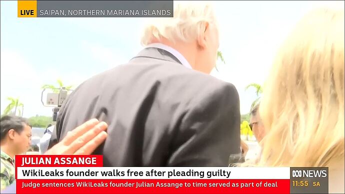 06-26_10-57-01_ABC NEWS_ABC NEWS.ts_005352405