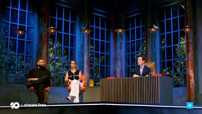 01-01_19-04-12_10 Melbourne_10 Melbourne.ts_007486225