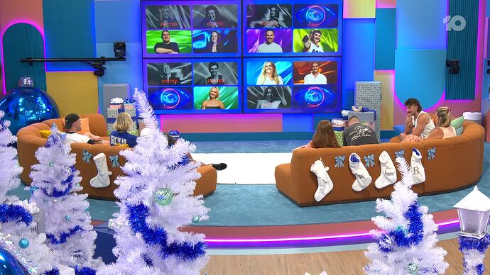 12-03_07-43-08_Big Brother Live Stream_Big Brother Live Stream.ts_001904112