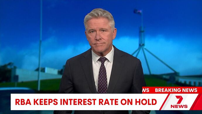 Seven's_Horse_Racing_20251104_1205.ts_005662219