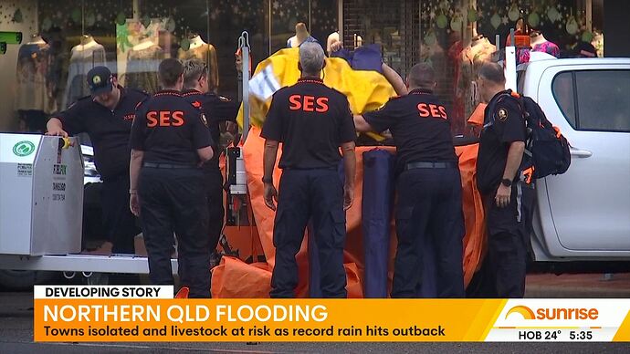 Girlfriends'_Guide_To_Divorce_20251230_0155.ts_013245179