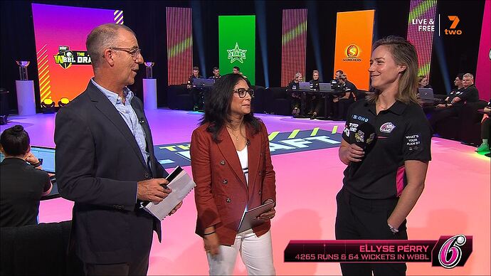 09-01_16-14-08_7two_7two.ts_000277304