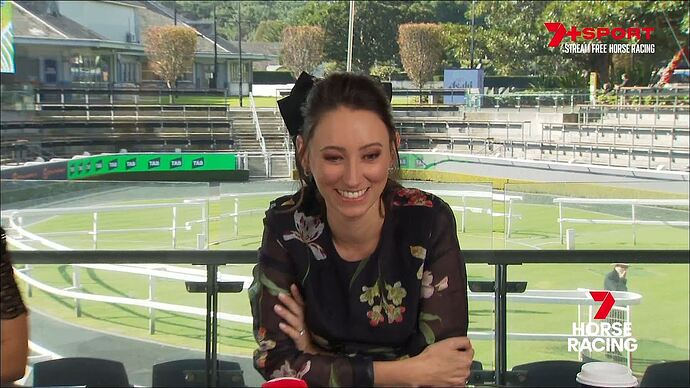 Seven's_Horse_Racing_20251101_1306.ts_001181724