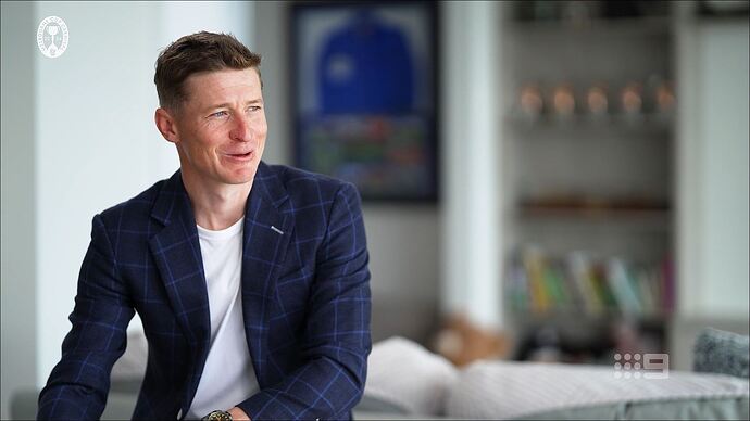 10-26_07-44-01_9 Syd_9 Syd.ts_013730461