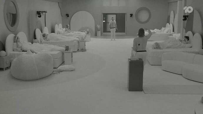 11-24_22-04-20_Big Brother Live Stream_Big Brother Live Stream.ts_004194382