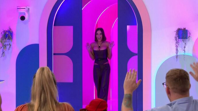 11-10_18-29-23_10 Melbourne_10 Melbourne.ts_000155960