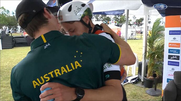 10-02_13-27-11_9 Syd_9 Syd.ts_005648672