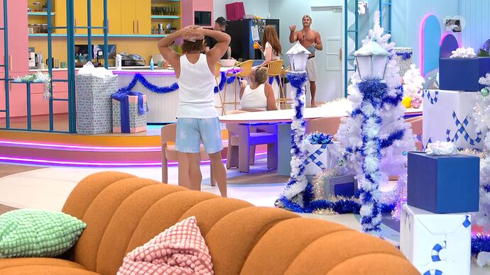 12-04_11-09-42__000743744