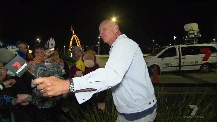 Seven Perth - 2021-09-21 20-27-07 - WA Grand Final Week.ts -_00016