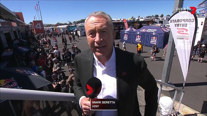 Repco_Supercars_Championship_20251011_1003.ts_000854395