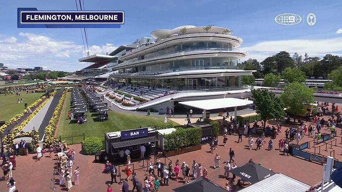 11-06_07-55-36_9 Syd_9 Syd.ts_013051445