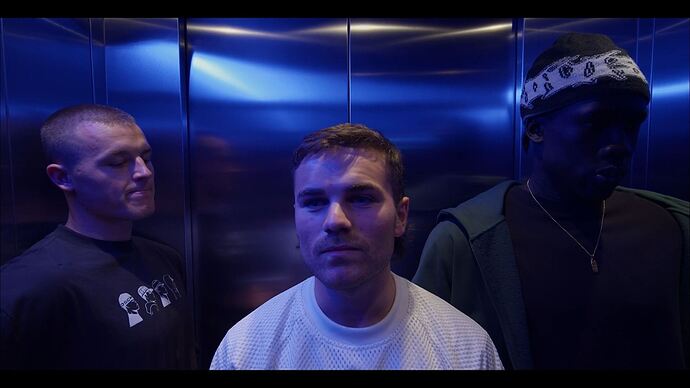 04-20_18-32-21_Channel 9 Melbourne_Channel 9 Melbourne.ts_012293553