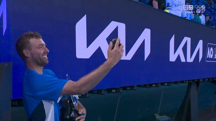 01-14_21-21-37_Channel 9 Sydney_Channel 9 Sydney.ts_000099513