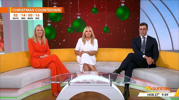 Weekend_Sunrise_20251102_0746.ts_008021831